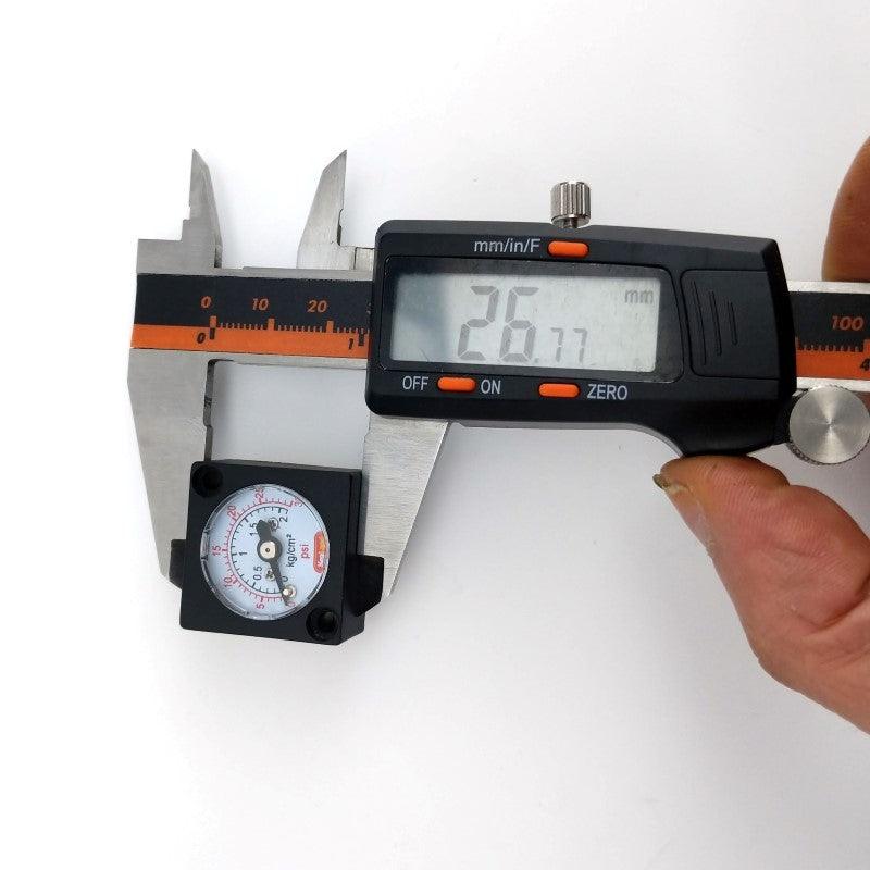 Mini manometer 27mm x 27mm x 8mm radiale aansluiting 0–60psi / 4bar - Afbeelding 2